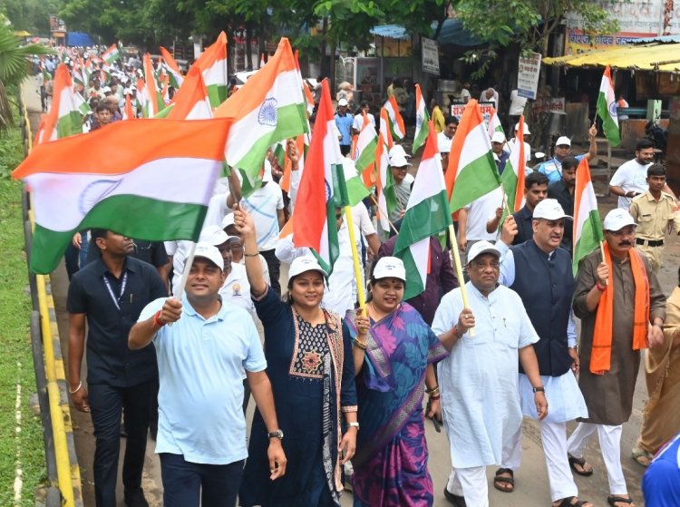 तिरंगा यात्रा में गूंजा देशभक्ति का संदेश, जांजगीर-चांपा में उमड़ा जनसैलाब