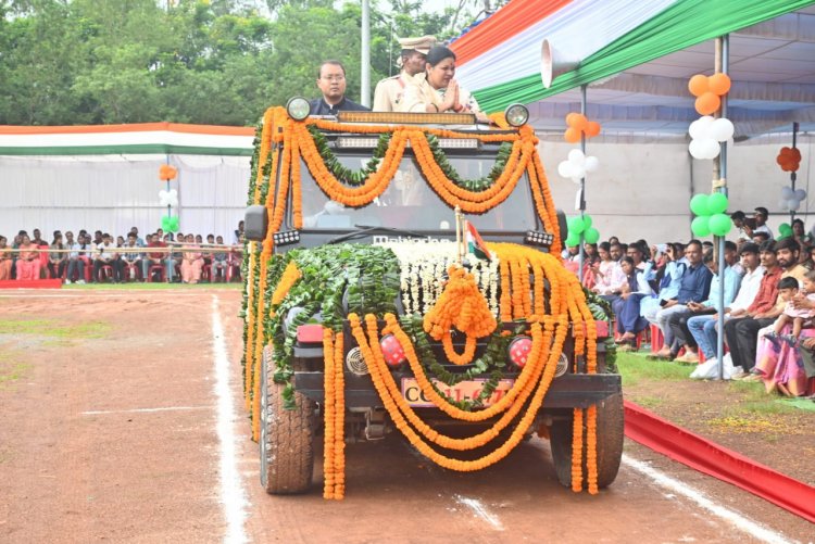 सक्ती में धूमधाम से मनाया गया स्वतंत्रता दिवस
