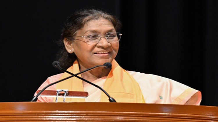 सोशल मीडिया का उपयोग सूचना देने के लिए नहीं, लोगों की चिंताएं सुनने व हल करने में भी करें:राष्ट्रपति