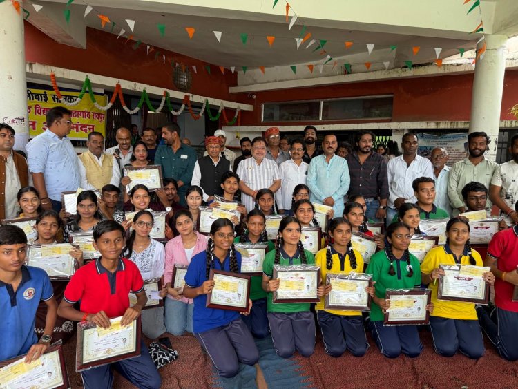 बिन्नीबाई सोनकर स्कूल के 31 विद्यार्थियों ने 85 प्रतिषत से अधिक अंक हासिल किया यह अत्यंत हर्ष का विषय - सुनील सोनी