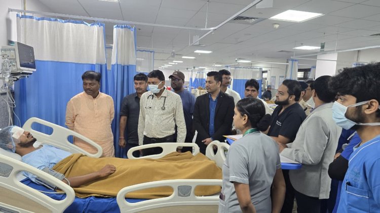वन मंत्री  केदार कश्यप का घायल जवानों से अस्पताल पहुंचकर मिलना शासन की संवेदनशीलता और अपने सुरक्षा कर्मियों के प्रति जिम्मेदारी को दर्शाता है।