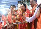 प्रधानमंत्री श्री मोदी के 76वें जन्मदिवस पर 1.25 लाख दीपों से आलोकित हुआ खारुन नदी का पावन तट
