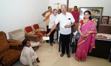 जनसेवा ही सर्वोपरि धर्म: सांसद बृजमोहन अग्रवाल ने 140 हितग्राहियों को बांटे 21 लाख रुपये की सहायता राशि के चेक