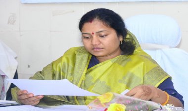 नहित के कार्यों को प्राथमिकता देते हुए मंत्री राजवाड़े ने ओड़गी में विकास कार्यों की समीक्षा की