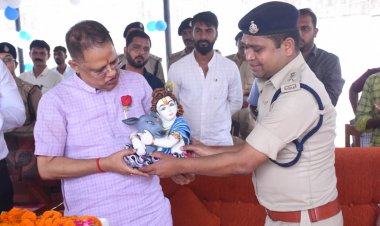 केंद्रीय जेल बिलासपुर में जन्माष्टमी पर गूंजा श्रीकृष्ण भक्ति का उल्लास