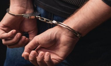 CG : गुरु-शिष्य के रिश्ते को किया शर्मसार, छात्राओं को पास कराने के बदले रखी गंदी शर्त, आरोपी गिरफ्तार…