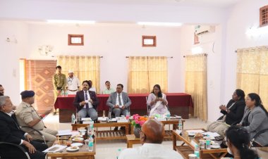 अण्डर ट्रायल रिव्यू कमेटी, मॉनिटरिंग सेल एवं नेशनल लोक अदालत के संबंध में कोण्डागांव जिले के अधिकारियों का बैठक हुआ सम्पन्न।