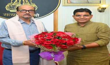 राज्यपाल डेका से मंत्री वर्मा ने की सौजन्य भेंट