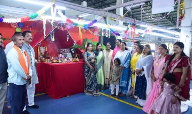 विधायक सुश्री उसेंडी ने कोंडानार गारमेंट फैक्ट्री में भगवान विश्वकर्मा की पूजा-अर्चना कर जिलेवासियों की सुख-समृद्धि की कामना की
