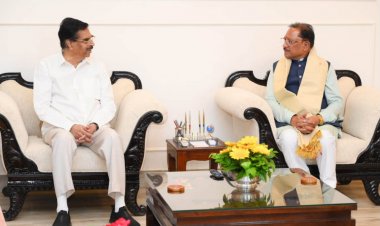 मुख्यमंत्री  विष्णु देव साय ने ओडिशा के राज्यपाल डॉ. हरि बाबू कंभमपति से की शिष्टाचार भेंट