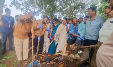 सेवा संकल्प अभियान के तहत बंधवा तालाब में स्वच्छता अभियान एवं वृक्षारोपण