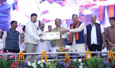 मानव सेवा में ऐतिहासिक फैसला: 'आयुर्वेद सेवा सम्मेलन' में मुख्यमंत्री की उपस्थिति में विधायक अनुज शर्मा और उनकी धर्मपत्नी ने लिया मरणोपरांत अंगदान का पावन संकल्प