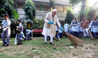 स्वच्छता केवल सफाई कर्मी या सरकार की जिम्मेदारी नहीं, बल्कि प्रत्येक नागरिक का कर्तव्य है।