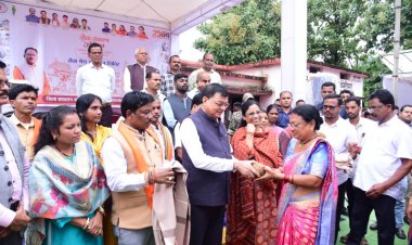 जनकल्याणकारी योजनाओं को अंतिम व्यक्ति तक पहुंचाना अभियान का उद्देश्य : प्रभारी मंत्री  लखन लाल देवांगन