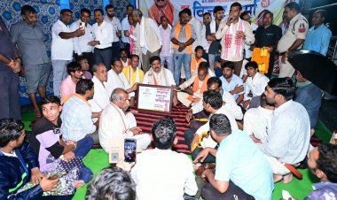 वर्षों पुरानी मांग हुई पूरी, राजपत्र लेकर गांव पहुंचे उप मुख्यमंत्री  विजय शर्मा, चंदनपुर को मिली नई पहचान