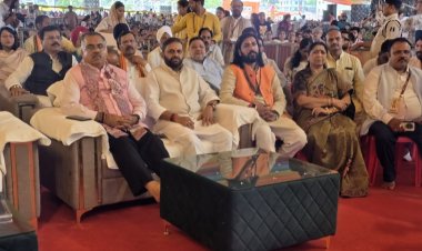 प्रधानमंत्री  नरेंद्र मोदी जी के मन की बात कार्यक्रम के 138वें संस्करण  को आज मंडी ग्राउंड, देवेंद्र नगर रायपुर से सर्वाधिक संख्या में प्रत्यक्ष तौर पर सुनने का विश्व रिकॉर्ड बना।
