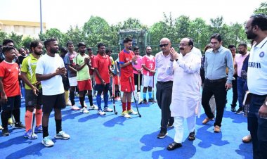 छत्तीसगढ़ हॉकी लीग : चयन ट्रायल के पहले दिन 223 खिलाड़ी उतरे मैदान पर, उप मुख्यमंत्री  अरुण साव ने खिलाड़ियों से की मुलाकात