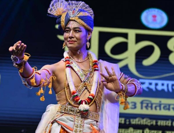 डॉ. मंजू ईलांग्बाम की मणिपुरी नृत्य प्रस्तुति में दिखा भाव, लय और नृत्य का मनोहारी संगम