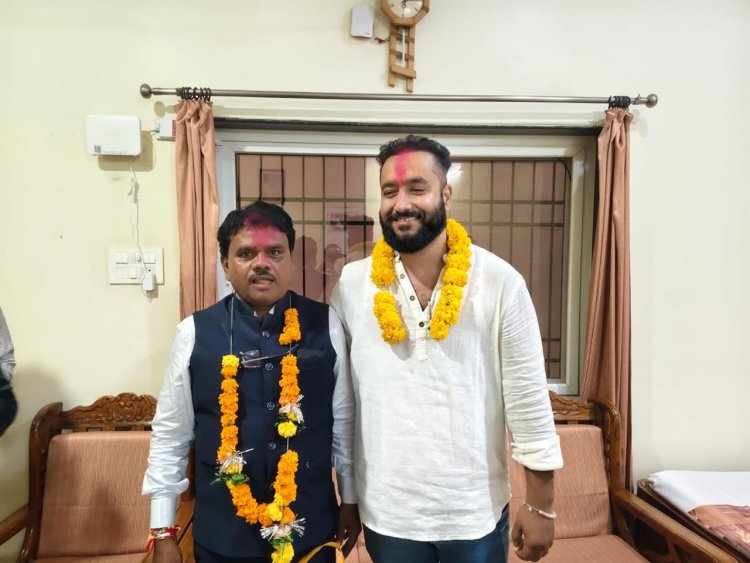 छत्तीसगढ़ मंडी बोर्ड एवं मंडी कर्मचारी महासंघ के प्रांतीय अध्यक्ष पद पर  चुन्नीलाल धु्रव निर्वाचित