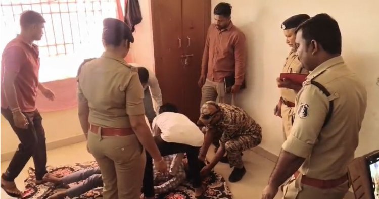 CG : एकलव्य आवासीय विद्यालय में 10वीं के छात्र ने लगाई फांसी, मचा हड़कंप