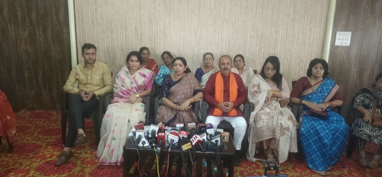 पीएम मोदी के जन्मदिन पर खारून नदी में महाआरती एवं मंदिरों में दीप प्रज्ज्वलित होगा : लक्ष्मी वर्मा