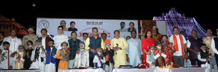 भारत के मानचित्र पर साकार हुआ ‘आशीर्वाद का दीया एक साथ जले 51 हजार दीया,