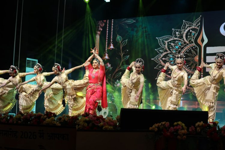 बिलासपुर की श्वेता नायक एंड ग्रुप ने कुचिपुड़ी नृत्य से मोहा दर्शकों का मन