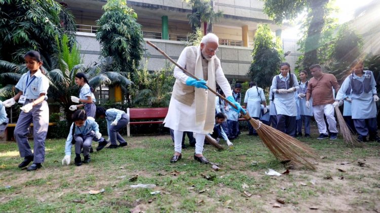 स्वच्छता केवल सफाई कर्मी या सरकार की जिम्मेदारी नहीं, बल्कि प्रत्येक नागरिक का कर्तव्य है।