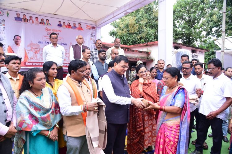 जनकल्याणकारी योजनाओं को अंतिम व्यक्ति तक पहुंचाना अभियान का उद्देश्य : प्रभारी मंत्री  लखन लाल देवांगन