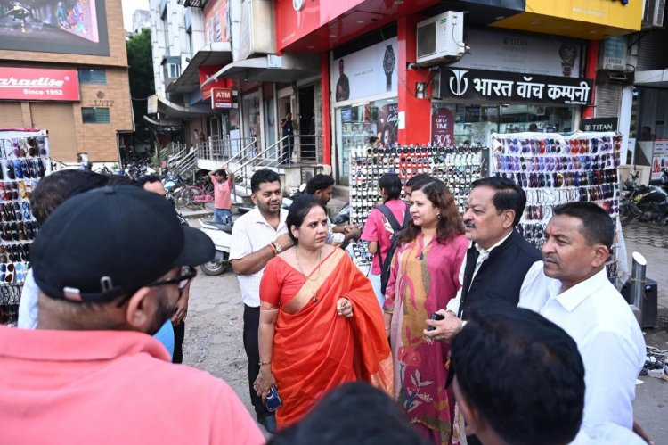 महापौर निगम के पंडाल से गणेश विसर्जन झांकियों का पुष्पवर्षा कर  आत्मीय स्वागत करेंगी