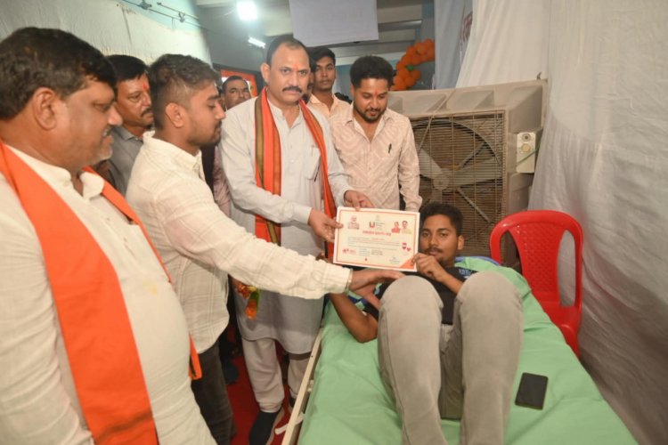 एक छत के नीचे जुटे विशेषज्ञ डॉक्टर, 10 हजार लोगों के स्वास्थ्य परीक्षण का लक्ष्य