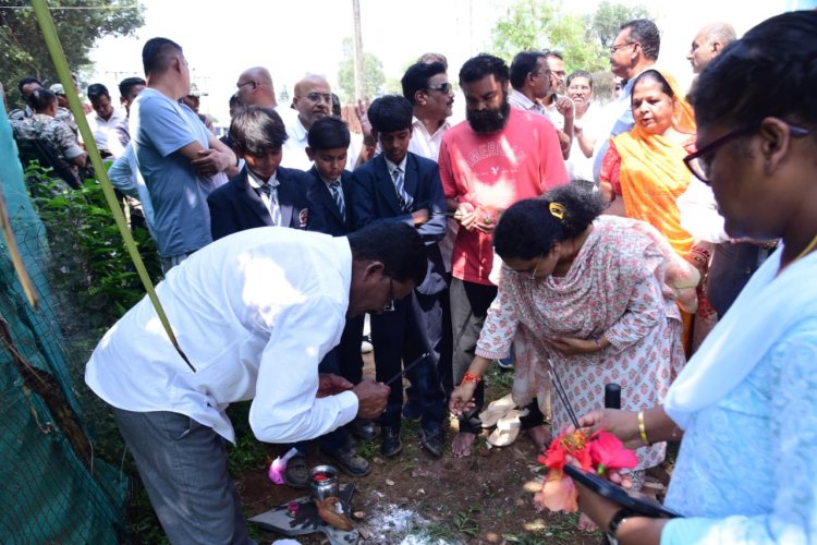 विधायक सुश्री लता उसेण्डी ने टेबल टेनिस कोर्ट एवं जिला अस्पताल में शेड निर्माण कार्य का किया भूमिपूजन