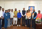 राज्यपाल  रमेन डेका से प्रदेश के उत्कृष्ट खिलाड़ियों ने की सौजन्य भेंट