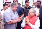  विधानसभा अध्यक्ष डॉ. रमन सिंह को जन्मदिन की बधाई देने पहुंचे पर्यटन मंत्री  राजेश अग्रवाल