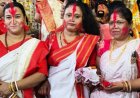 सुहागिनों ने सिंदूर खेलकर माँ दुर्गा को दी विदाई