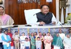 मुख्यमंत्री ने पूर्व केंद्रीय मंत्री स्वर्गीय लरंग साय की प्रतिमा का किया वर्चुअल अनावरण