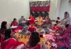 करवा चौथ के पावन पर्व पर सुहागिन महिलाओं ने पारंपरिक रीति-रिवाजों एवं धार्मिक श्रद्धा के साथ की पूजा-अर्चना ।