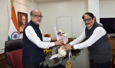 राज्यपाल रमेन डेका से राज्य नीति आयोग के उपाध्यक्ष गणेश शंकर मिश्रा ने की सौजन्य भेंट
