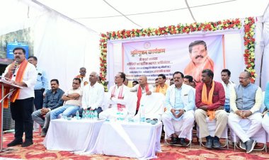 उप मुख्यमंत्री ने 40 लाख रुपए के विकास कार्यों की घोषणा की, कॉलेज में स्मार्ट बोर्ड, इंटरनेट और एआई सुविधाओं के विस्तार की पहल