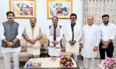 मुख्यमंत्री  विष्णु देव साय से राजस्थान विधानसभा अध्यक्ष  वासुदेव देवनानी ने की सौजन्य भेंट