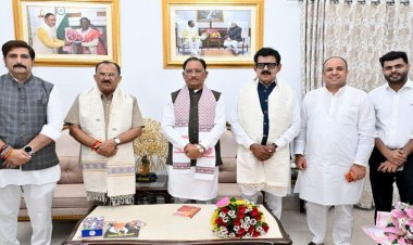 मुख्यमंत्री साय से राजस्थान विस अध्यक्ष देवनानी ने की सौजन्य भेंट
