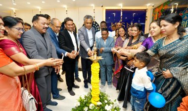 KISNA ने रायपुर, छत्तीसगढ़ में अपना एक्सक्लूसिव शोरूम लॉन्च कियाडायमंड और सोने की ज्वेलरी की बेहतरीन रेंज और शानदार ऑफर्स के साथ करने के लिए तैयार हैं, जो दिवाली के जश्न को और भी खास बना देंगे।