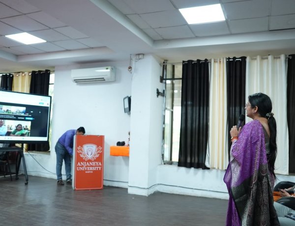 छह विश्वविद्यालयों में एक साथ ‘रक्षक’ पाठ्यक्रम के बच्चो का हुआ दीक्षारंभ