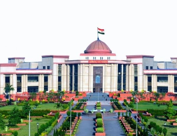 ब्रेकिंग : दो अतिरिक्त महाधिवक्ता सहित 8 लॉ अफसरों व 23 पैनल लॉयरों की हुई नियुक्ति, देखें लिस्ट…..
