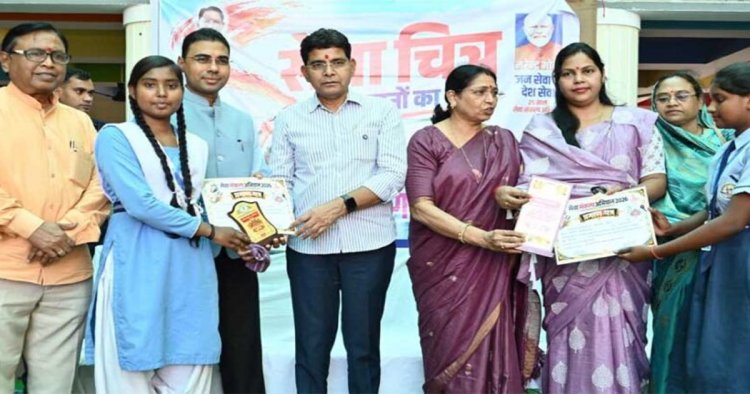 इतिहास रचने के लिए अटूट परिश्रम और निरंतर प्रयास ज़रूरी – मंत्री टंक राम वर्मा