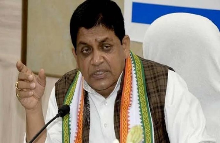 "भाजपा सरकार और चुनाव आयोग की सांठगांठ से लोकतंत्र की हत्या": डॉ. शिवकुमार डहरिया