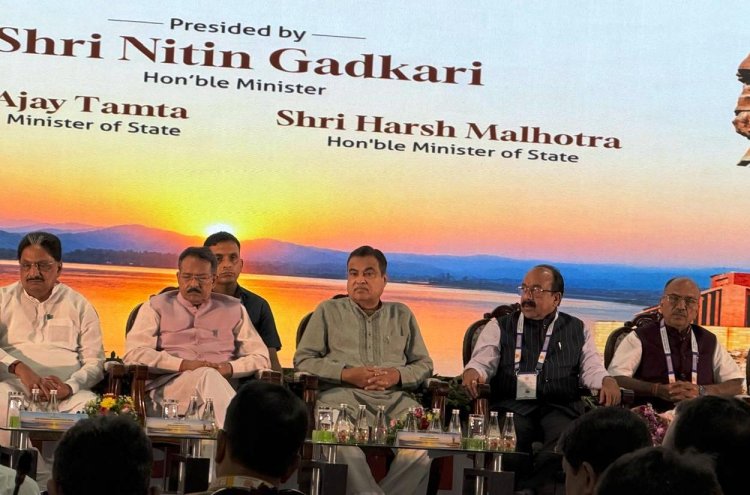 उप मुख्यमंत्री  अरुण साव सड़क एवं राष्ट्रीय राजमार्ग पर राष्ट्रीय चिंतन शिविर में हुए शामिल